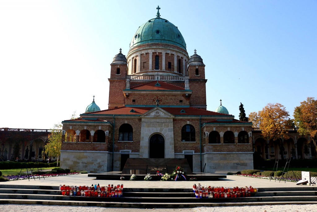 Chapel of Christ the King. In front is the tomb of Dr. Franjo Tudman, Croatia's first president.